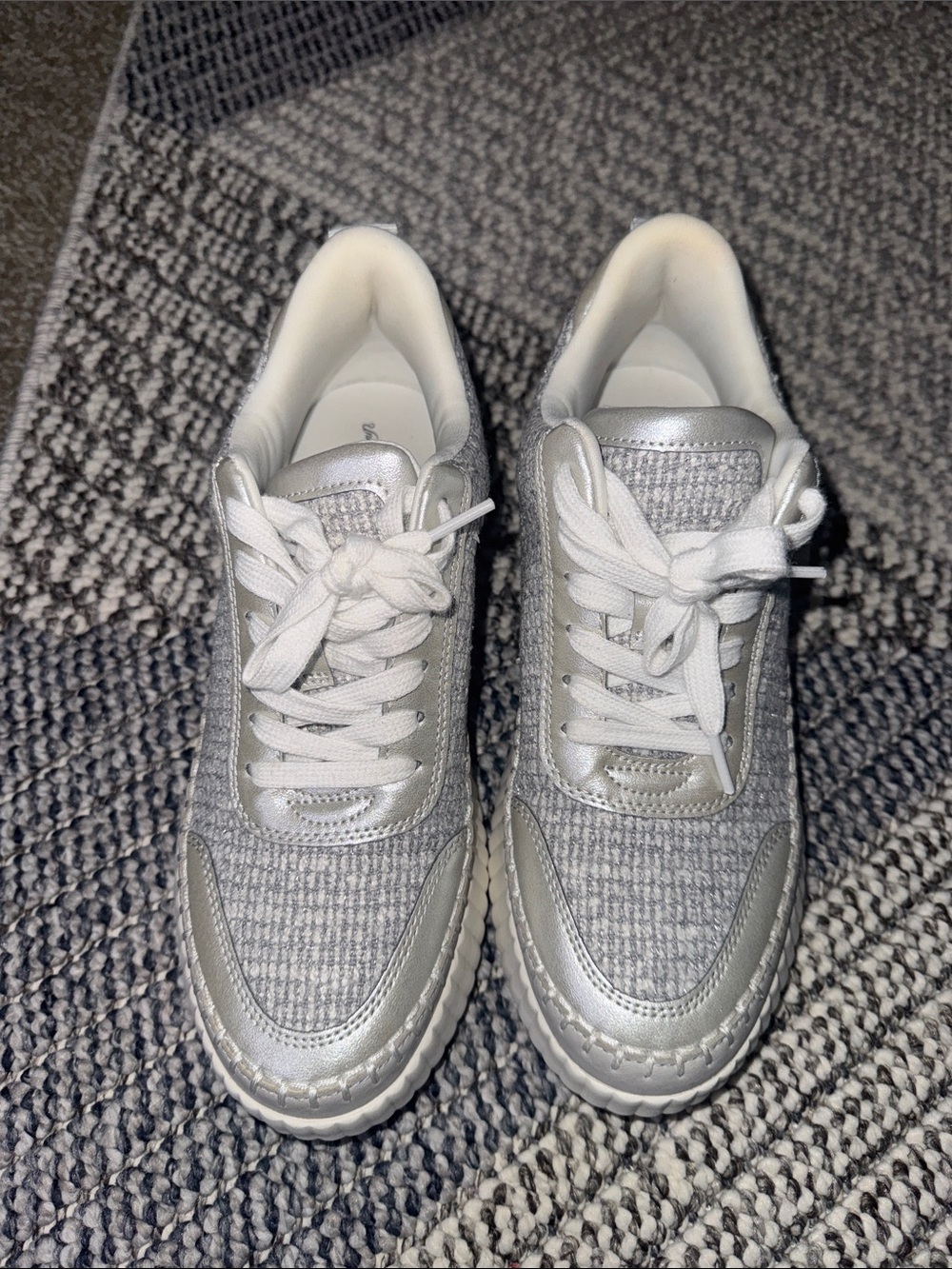 Universal Thread - Persephone White and Silver Tweed Platform Sneaker - 8.5 - Picture 4 of 8